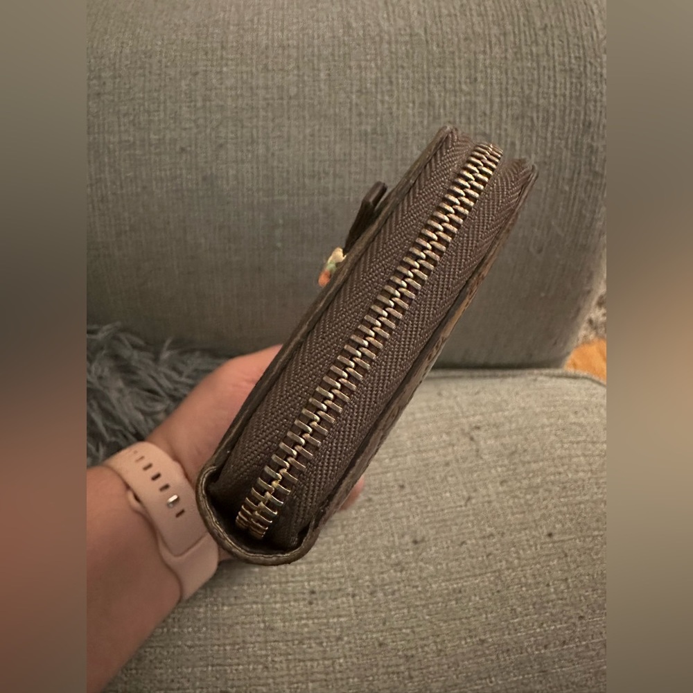 Grey Gucci Guccissima Zippy wallet - Picture 6 of 10